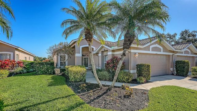 9447 FOREST HILLS CIRCLE, Sarasota, FL 34238