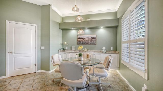 9447 FOREST HILLS CIRCLE, Sarasota, FL 34238