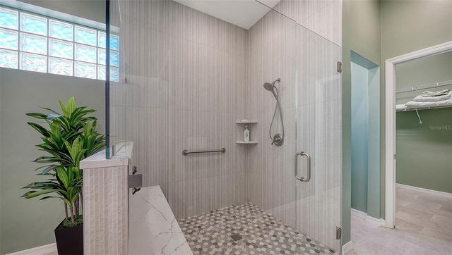 9447 FOREST HILLS CIRCLE, Sarasota, FL 34238