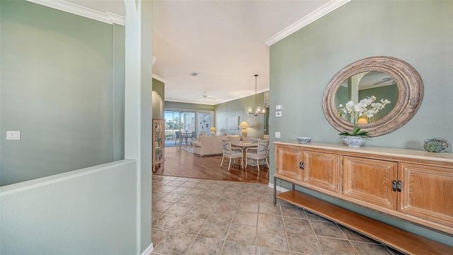 9447 FOREST HILLS CIRCLE, Sarasota, FL 34238