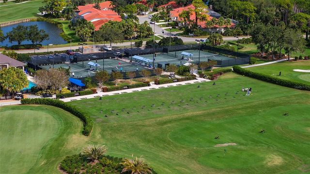 9447 FOREST HILLS CIRCLE, Sarasota, FL 34238