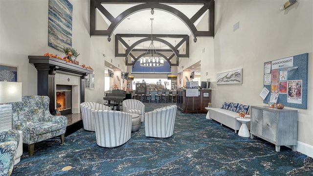 9447 FOREST HILLS CIRCLE, Sarasota, FL 34238