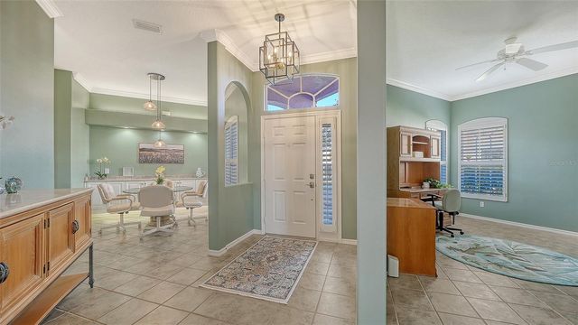 9447 FOREST HILLS CIRCLE, Sarasota, FL 34238