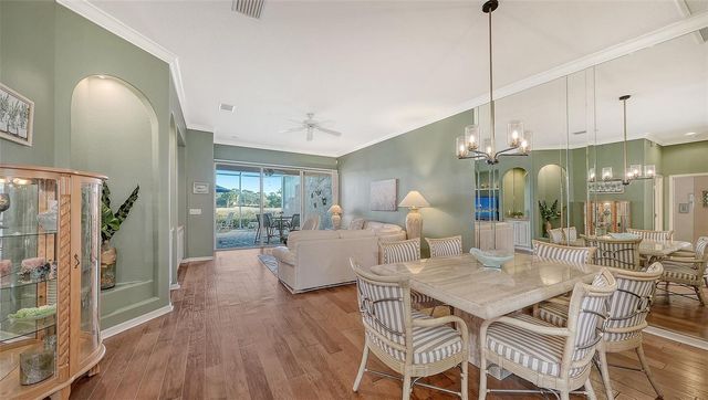 9447 FOREST HILLS CIRCLE, Sarasota, FL 34238