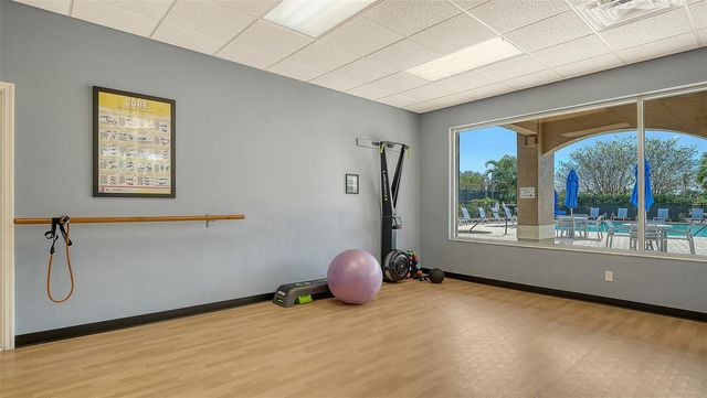 9447 FOREST HILLS CIRCLE, Sarasota, FL 34238