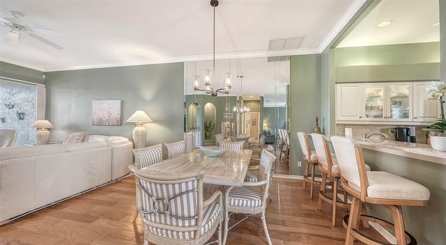 9447 FOREST HILLS CIRCLE, Sarasota, FL 34238