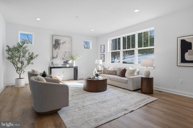 26 WALNUT ST, Middletown, MD 21769