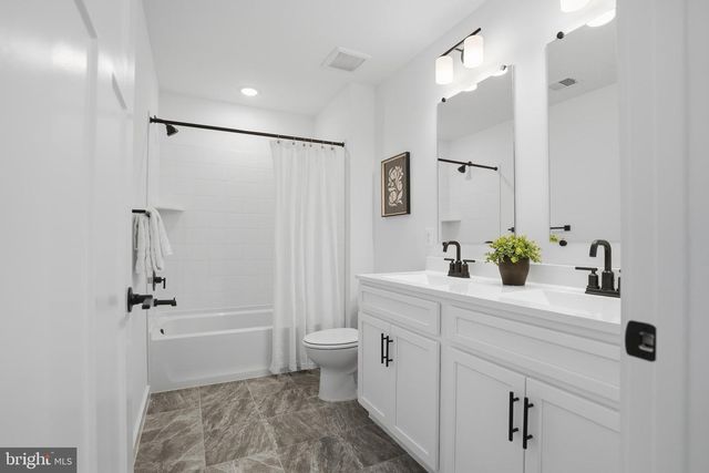 26 WALNUT ST, Middletown, MD 21769