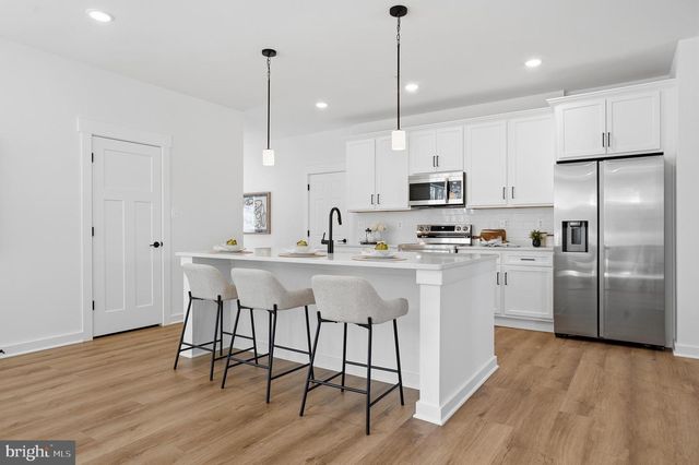 26 WALNUT ST, Middletown, MD 21769