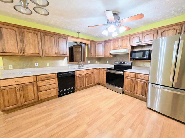 909 Magnolia Street 909 Magnolia Street, Saint Marys, OH 45885