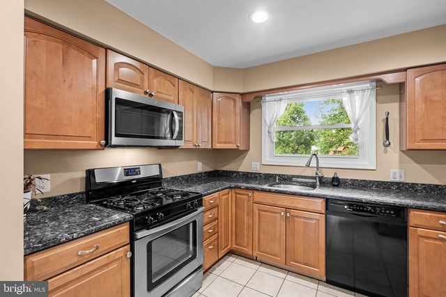 22 SHELTER ROCK RD, Eastampton, NJ 08060