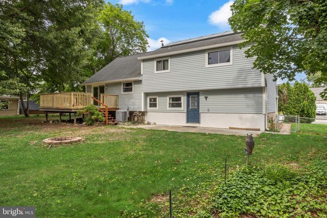 22 SHELTER ROCK RD, Eastampton, NJ 08060