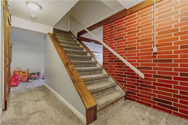 116 Quail Street, Little Hocking, OH 45742