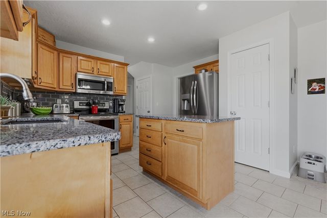 116 Quail Street, Little Hocking, OH 45742