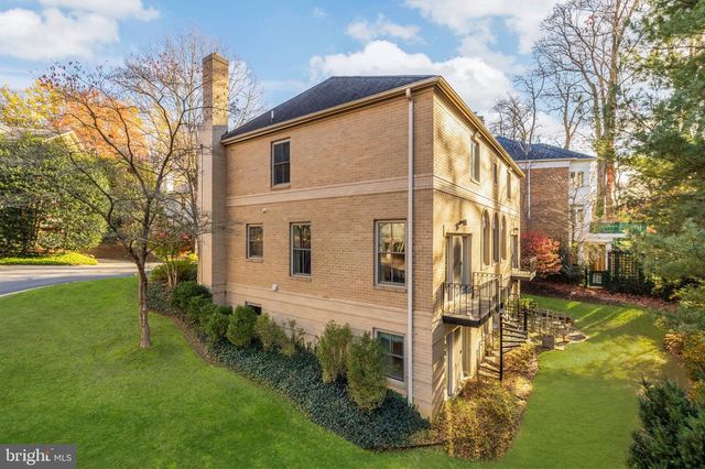 4813 KEMBLE PLACE NW NW, Washington, DC 20007