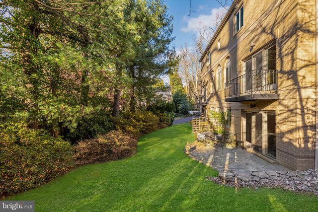 4813 KEMBLE PLACE NW NW, Washington, DC 20007