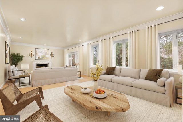 4813 KEMBLE PLACE NW NW, Washington, DC 20007