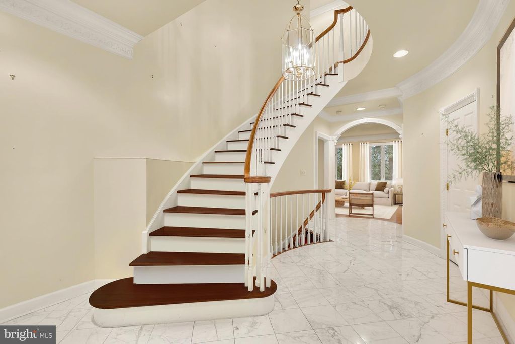 4813 KEMBLE PLACE NW NW, Washington, DC 20007