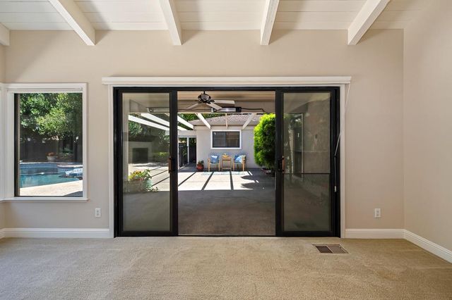 5014 Primrose Dr, Fair Oaks, CA 95628