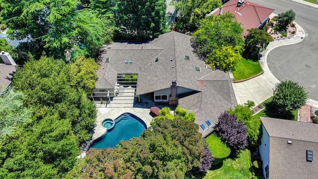 5014 Primrose Dr, Fair Oaks, CA 95628