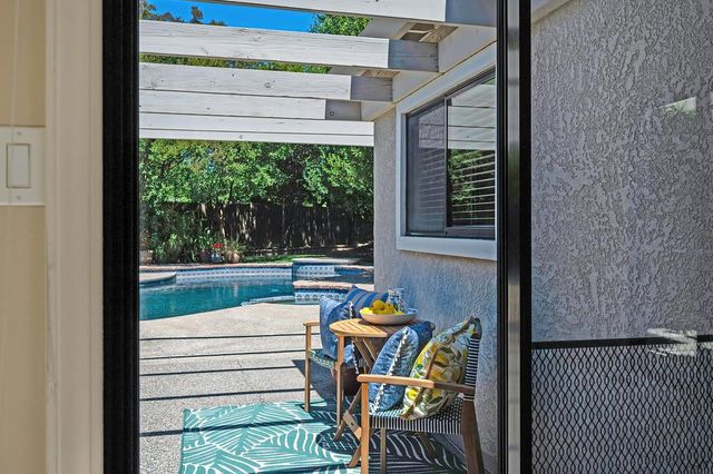 5014 Primrose Dr, Fair Oaks, CA 95628