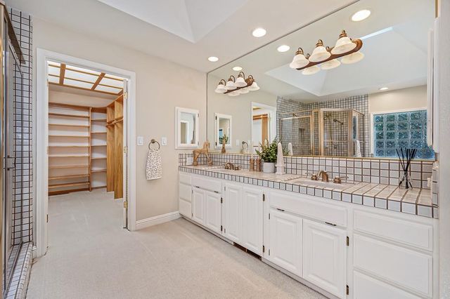 5014 Primrose Dr, Fair Oaks, CA 95628