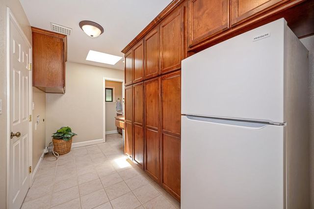 5014 Primrose Dr, Fair Oaks, CA 95628