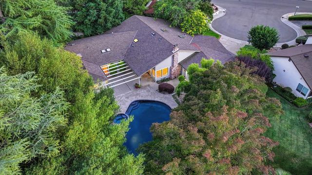 5014 Primrose Dr, Fair Oaks, CA 95628