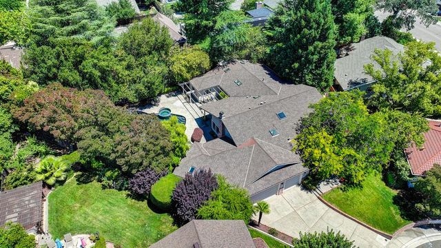 5014 Primrose Dr, Fair Oaks, CA 95628