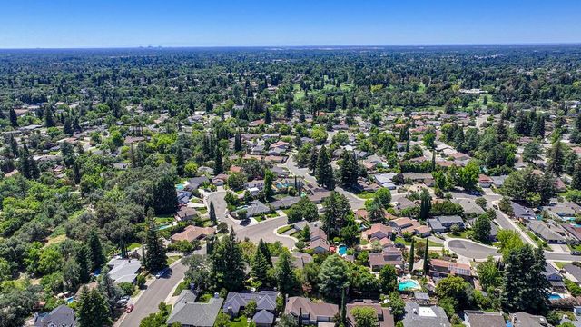 5014 Primrose Dr, Fair Oaks, CA 95628