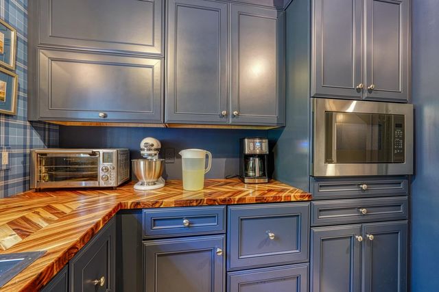 301 Dunbarton Court, Spartanburg, SC 29307