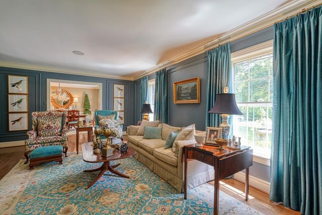 301 Dunbarton Court, Spartanburg, SC 29307