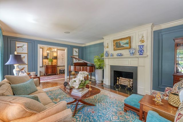 301 Dunbarton Court, Spartanburg, SC 29307