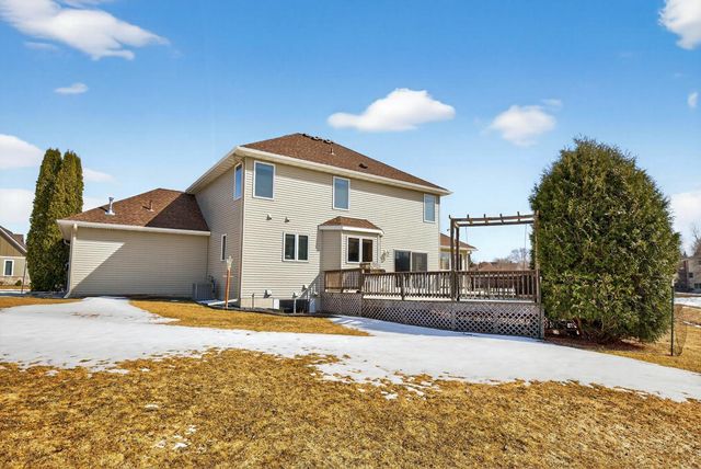 4823 Scenic Oak Drive SW, Rochester, MN 55902