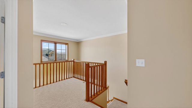 4823 Scenic Oak Drive SW, Rochester, MN 55902