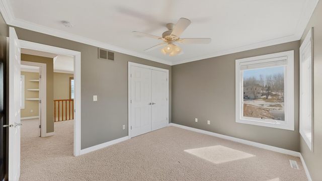 4823 Scenic Oak Drive SW, Rochester, MN 55902