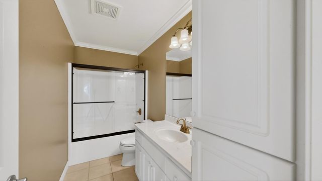 4823 Scenic Oak Drive SW, Rochester, MN 55902