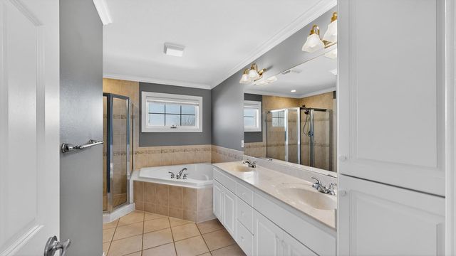 4823 Scenic Oak Drive SW, Rochester, MN 55902