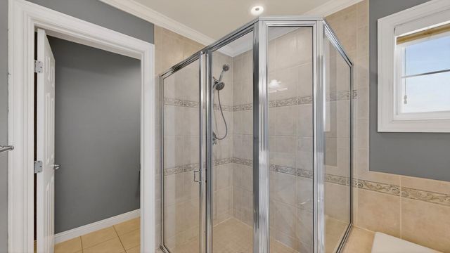 4823 Scenic Oak Drive SW, Rochester, MN 55902