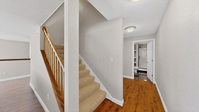 4823 Scenic Oak Drive SW, Rochester, MN 55902