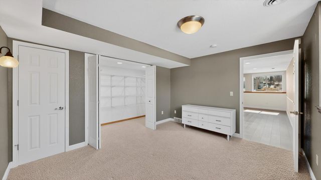 4823 Scenic Oak Drive SW, Rochester, MN 55902