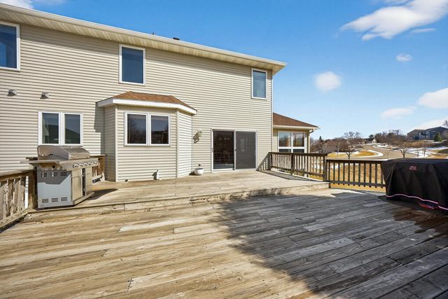 4823 Scenic Oak Drive SW, Rochester, MN 55902