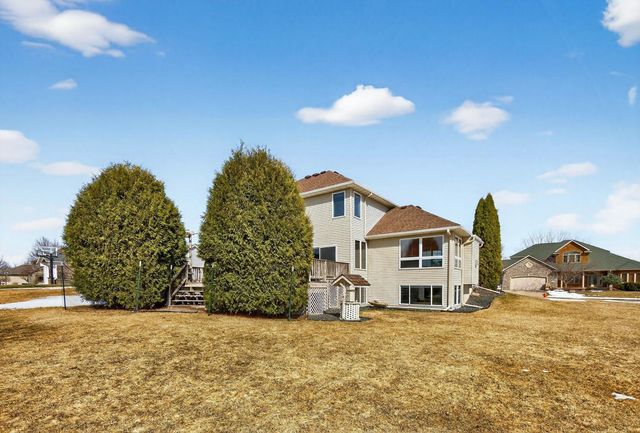 4823 Scenic Oak Drive SW, Rochester, MN 55902