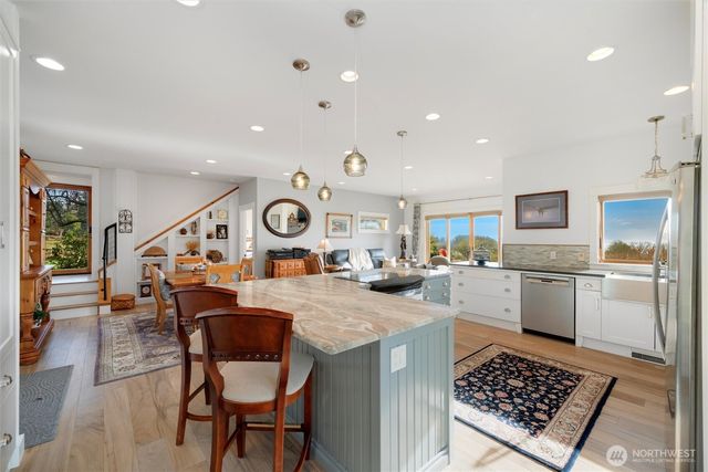 4065 Sunny Hill Lane, Lummi Island, WA 98262