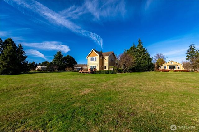 4065 Sunny Hill Lane, Lummi Island, WA 98262