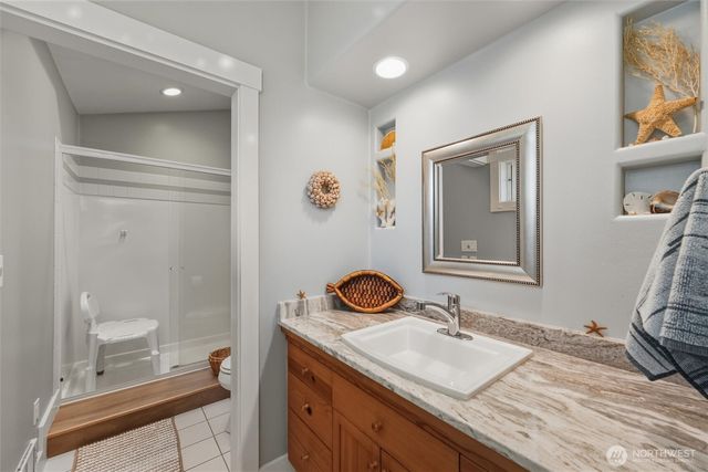 4065 Sunny Hill Lane, Lummi Island, WA 98262