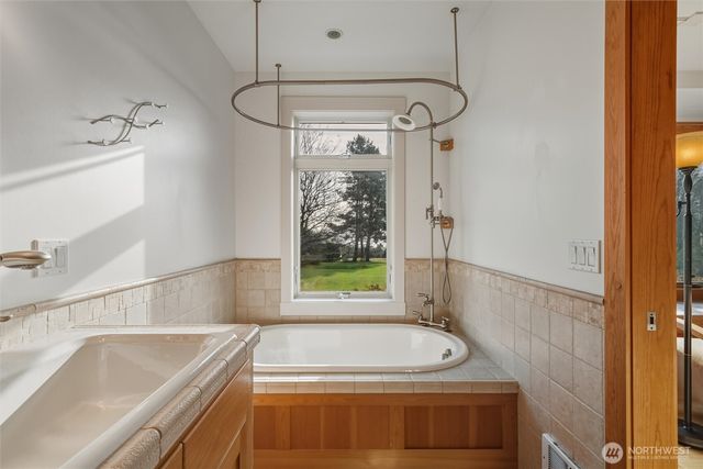 4065 Sunny Hill Lane, Lummi Island, WA 98262