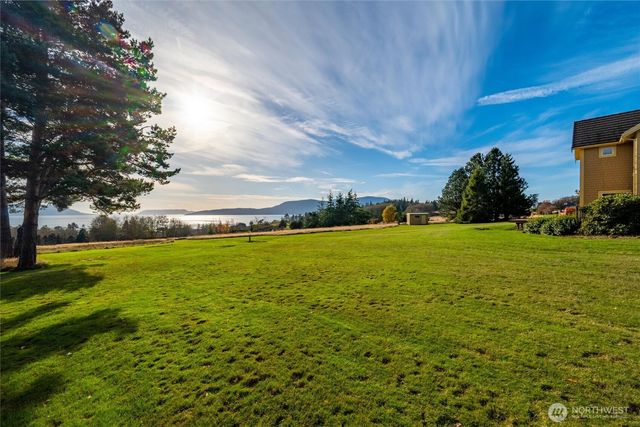 4065 Sunny Hill Lane, Lummi Island, WA 98262