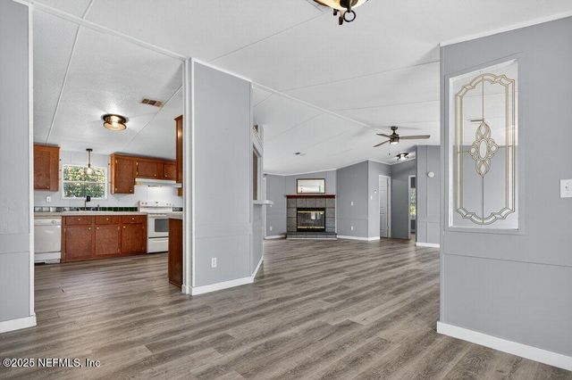 9899 BARBER Loop, Macclenny, FL 32063