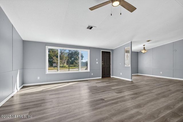 9899 BARBER Loop, Macclenny, FL 32063